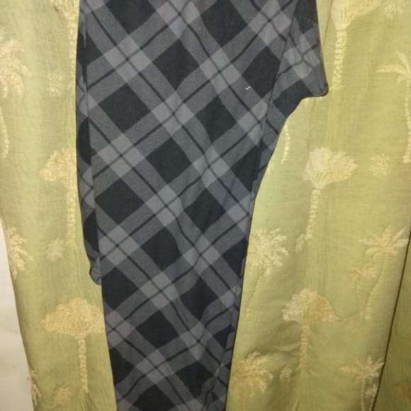 LEGGINGS - Picture 3 of 3